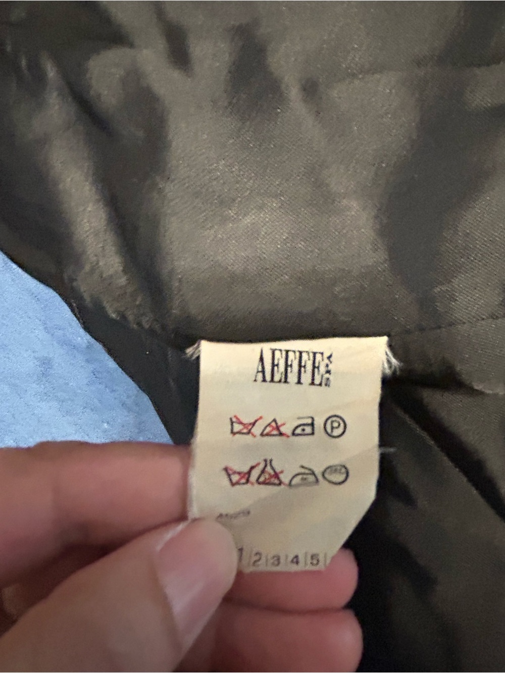 Moschino “Cheap and Chic” long black jacket.  Bees buttons GUC Made in Italy - Picture 5 of 8